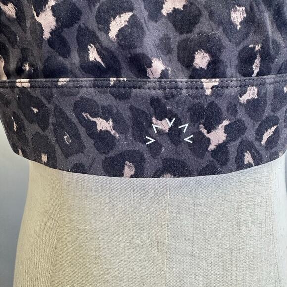 Varley Fay sports bra in Molten Leopard size large - Picture 9 of 16